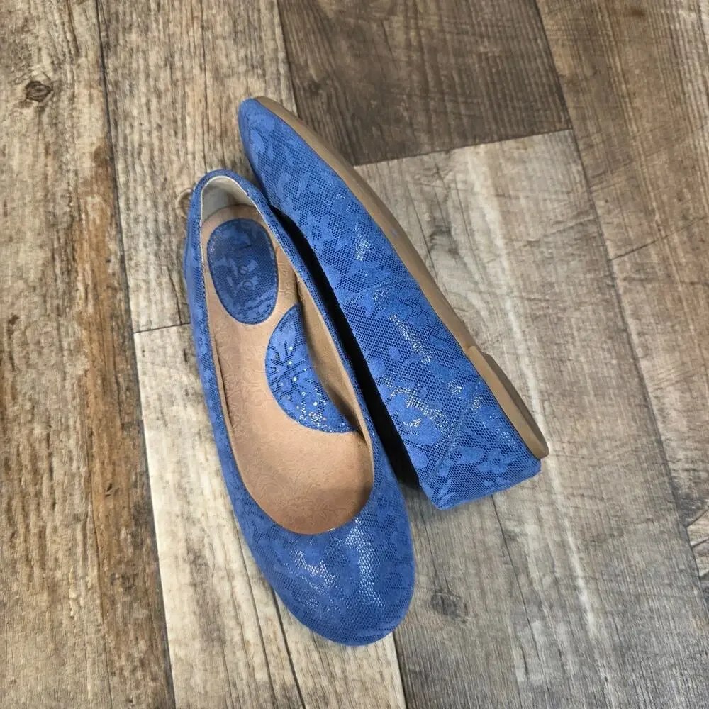 BOC Born Balet Flat Blue Size 7 Snakeskin Print